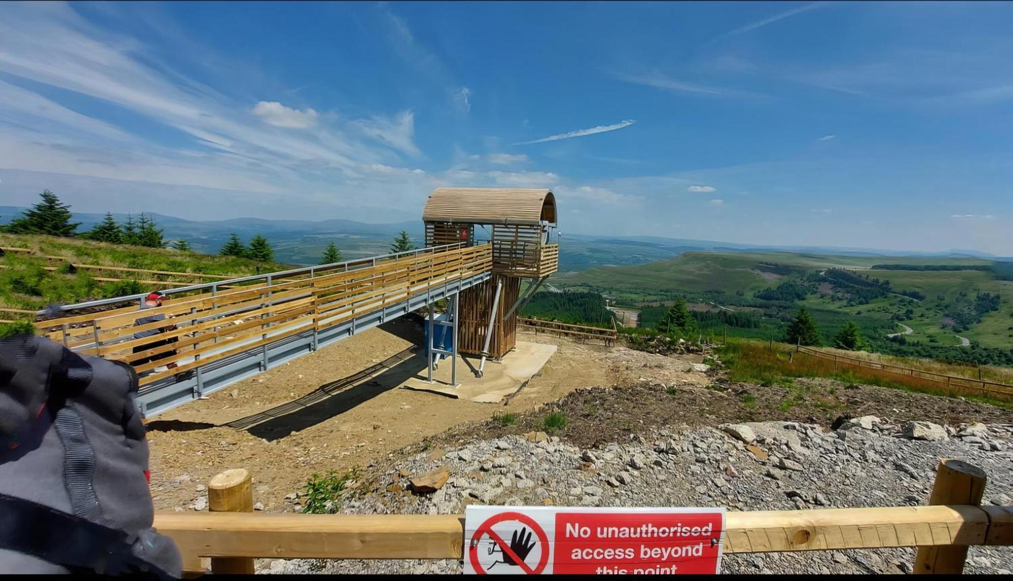 The View Spacious Apartment In Afan Forest Bike Park By Staystaycations Port Talbot Exteriör bild