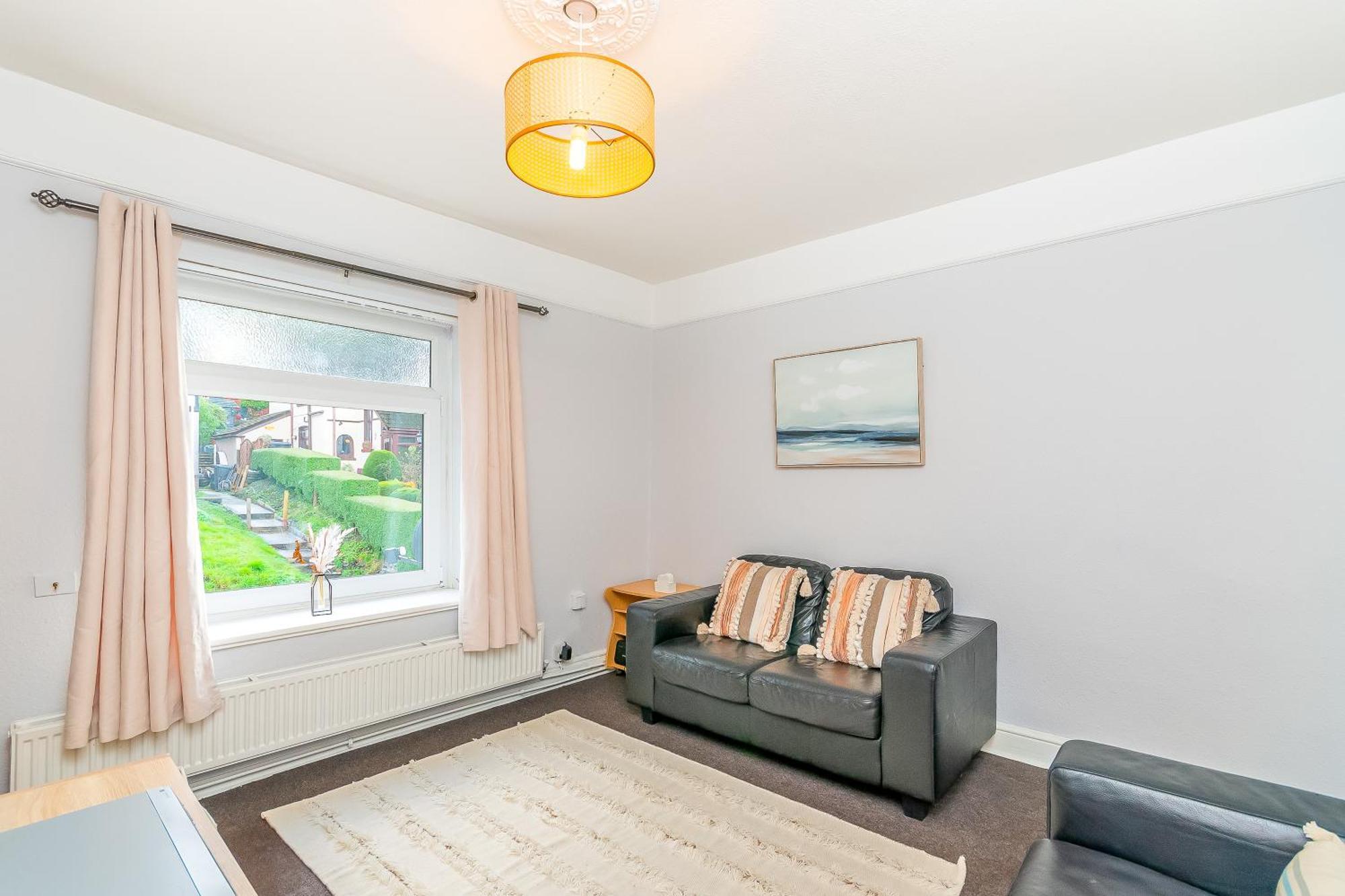 The View Spacious Apartment In Afan Forest Bike Park By Staystaycations Port Talbot Exteriör bild